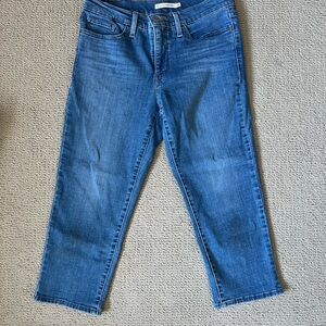 Levi Blue Denim Capris Size 29
